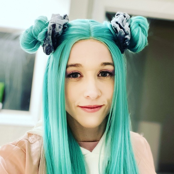 Meet your Posher, Danasaur - Picture 3 of 4